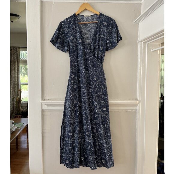 Marine Layer Dresses & Skirts - Marine Layer Emlyn Midi Wrap Dress in Floral Navy Print